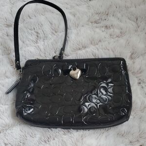 Coach Peyton Wristlet Black Vinyl Heart Embossed Patent Leather